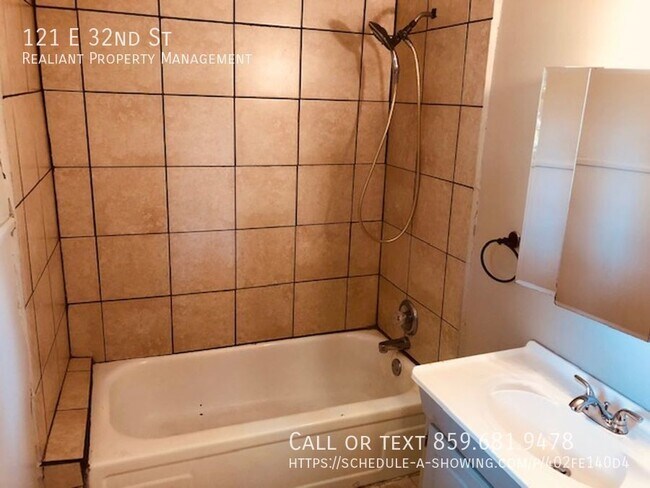 Foto del edificio - 121 E 32nd St