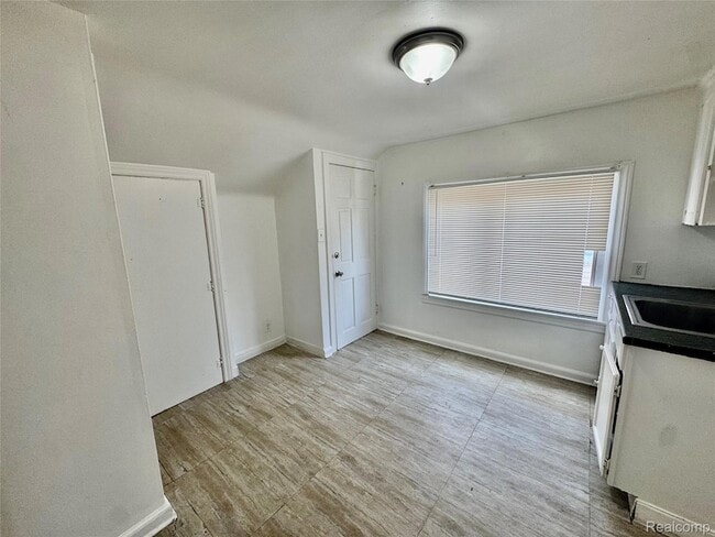 Building Photo - 15030 Rossini Dr