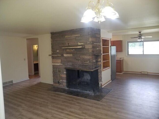Foto del edificio - 4 bedroom in Billings MT 59102