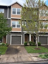 Building Photo - 5943 Blue River Dr SE