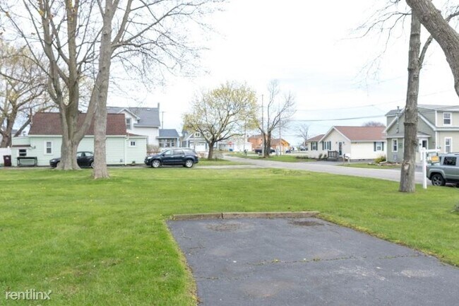 Foto del edificio - 3 br, 2 bath House - 67 Cranberry Rd