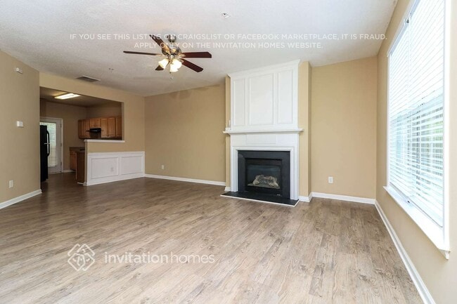 Building Photo - 202 Riverstone Commons Cir