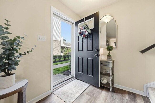 Foto del edificio - 601 Pointe View Dr
