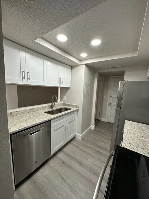 Building Photo - 1172 Calle Del Rey