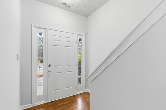 Foto del edificio - NOW READY!!! 3 bedroom home in sought out Austell city!!!