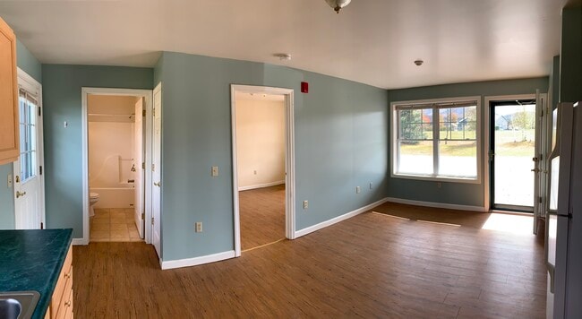 Building Photo - 89 Kinney Dr