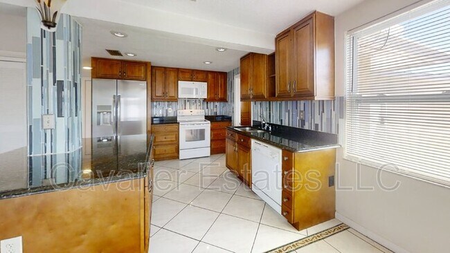 Building Photo - 3533 Calera Dr