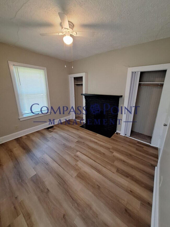 Foto del edificio - 848 Bryan Ave