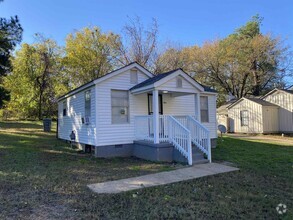 Building Photo - 1743 Cleoford Ave