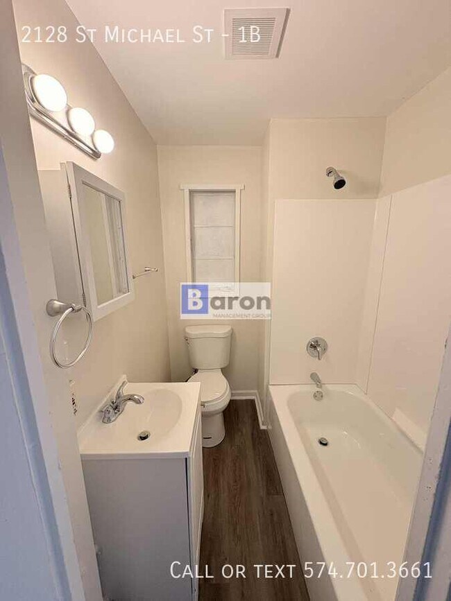 Foto del edificio - 2128 St Michael St