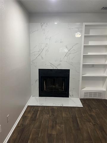 Building Photo - 10601 Flamewood Dr