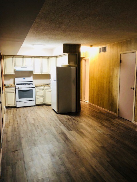 Primary Photo - 277 Merrymount St