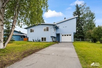 Building Photo - 4071 MacInnes Street