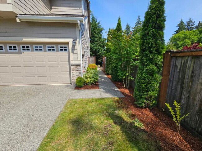 Foto del edificio - 4768 Colleen Ct SE