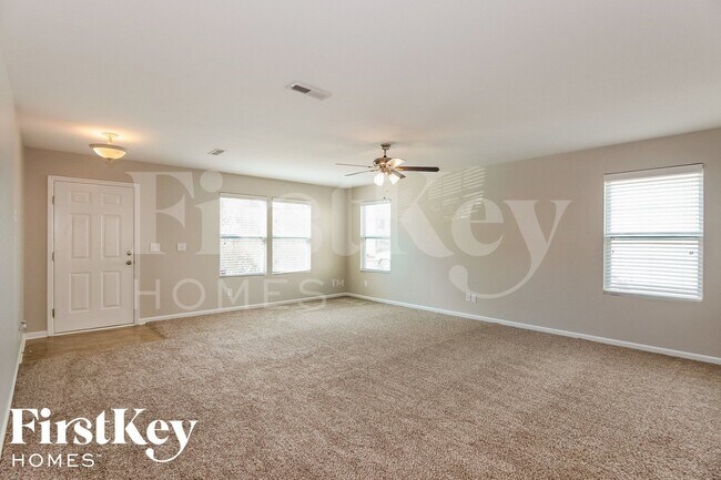 Building Photo - 114 Tilton Dr