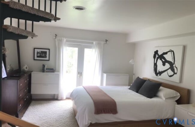 Foto del edificio - 7622 Yarmouth Dr