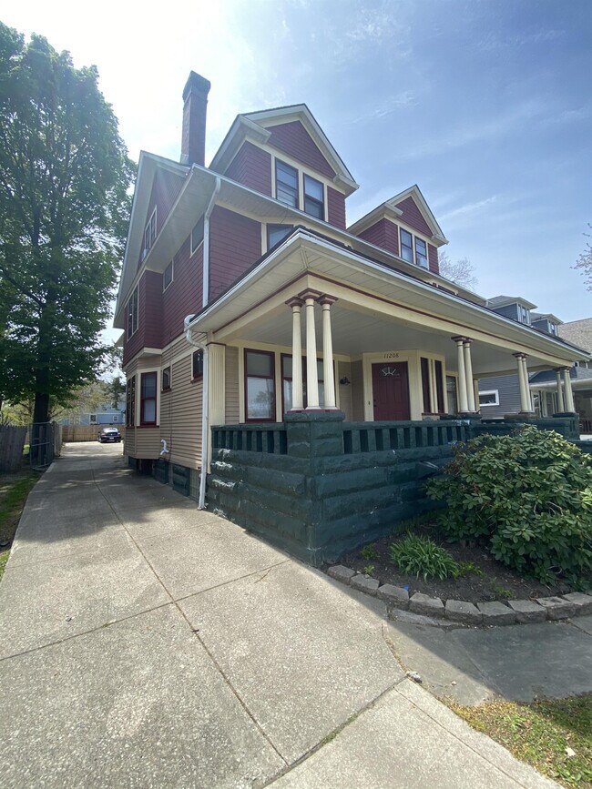 Building Photo - 11206 Ashbury Ave