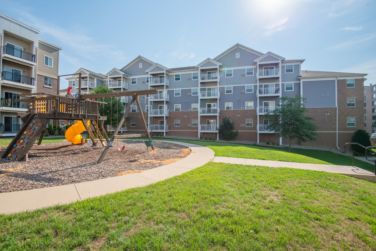 Primary Photo - Washington Village East Apartments