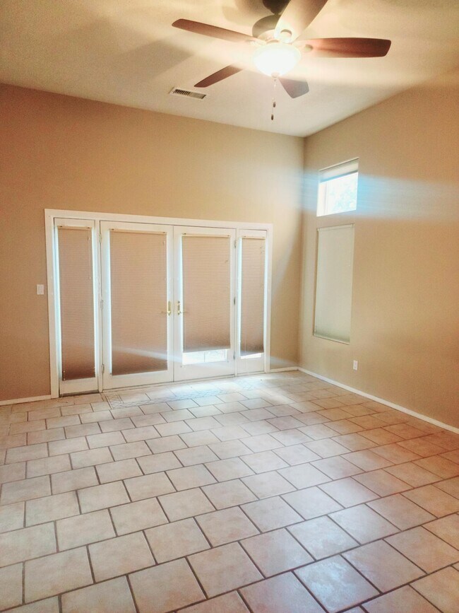 Foto del edificio - 829 Hackberry Trail SE