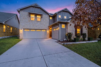 Building Photo - 12815 Waterlily Way