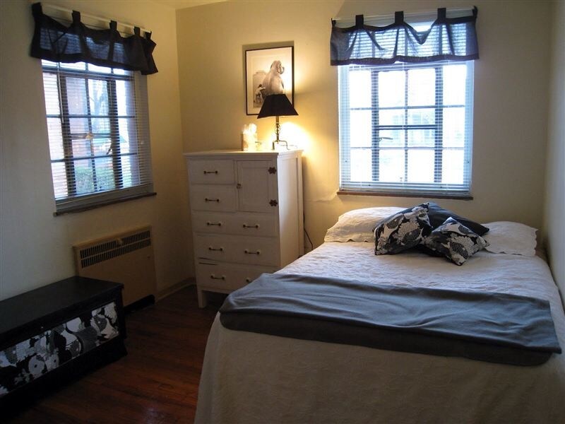 Foto principal - 2 br, 1 bath 4plex - 735 Lincolnway East