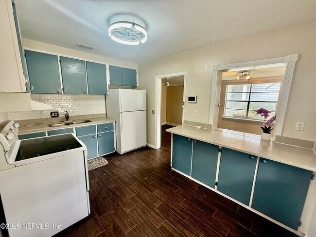 Foto del edificio - 1175 Woodruff Ave