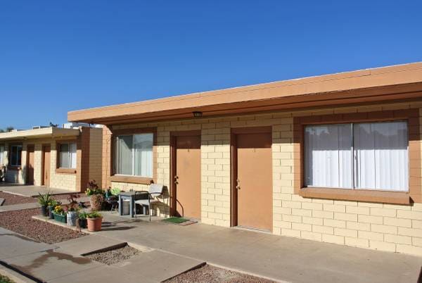 Building Photo - 109 E Brinker Dr