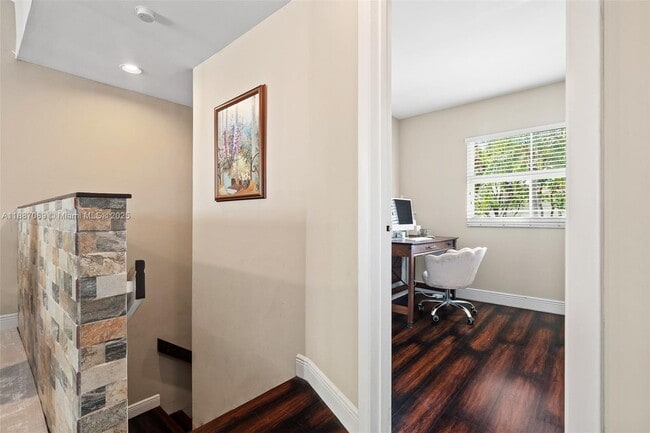 Foto del edificio - 4743 NW 97th Ct
