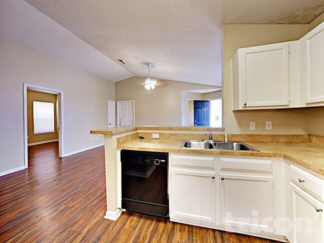 Building Photo - 3130 Kelling St