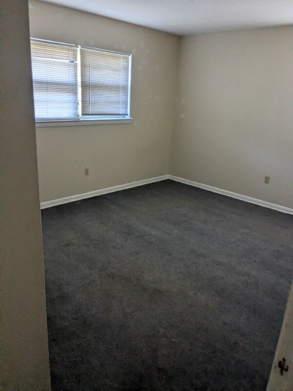 Foto del edificio - 1561 Repoll Rd