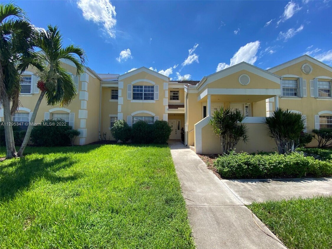 2271 SE 27th Dr Unit 104F, Homestead, FL 33035 Condo for Rent in Homestead, FL