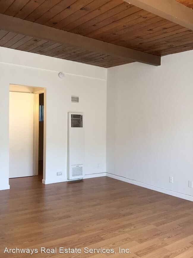 Building Photo - 4232 Mary Ellen Ave