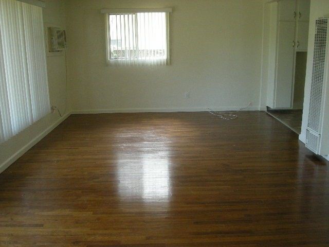 Foto del edificio - 4355 Rosebud Ln