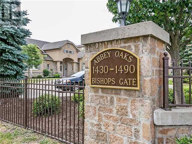 Building Photo - 1480-1480 Bishops Gate