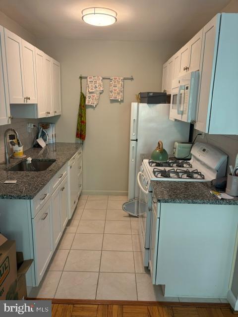 Foto del edificio - 2325 42nd St NW
