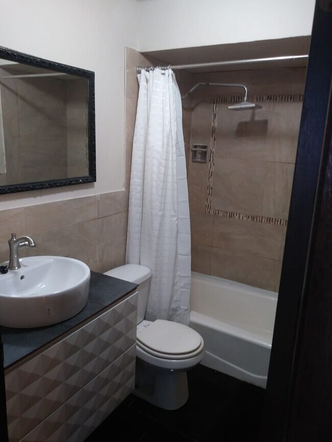 Foto del edificio - 3400 W 55th St