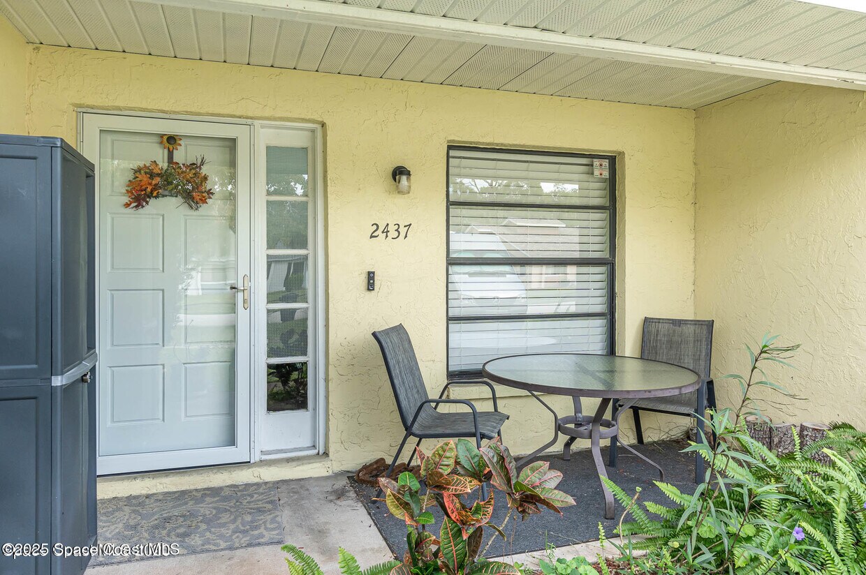 Foto principal - 2437 Kathi Kim St