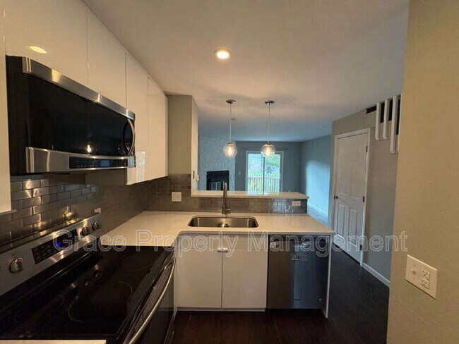 Foto del edificio - 10607 W Dartmouth Ave