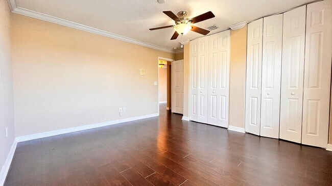 Foto del edificio - 9546 Worswick Ct