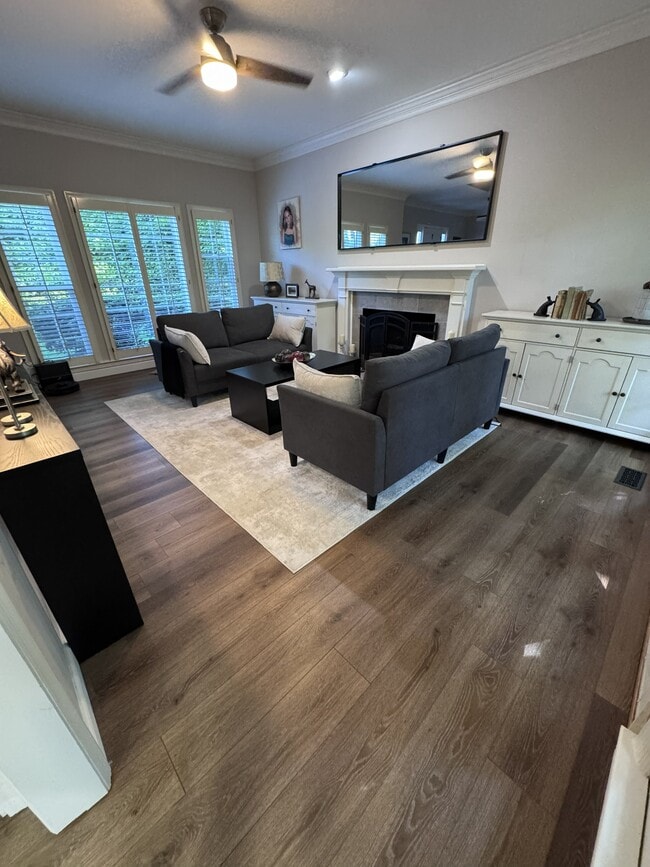 Building Photo - 5053 Wood Haven Ct