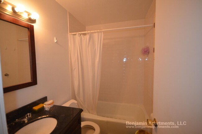 Foto del edificio - 776 Columbus Ave