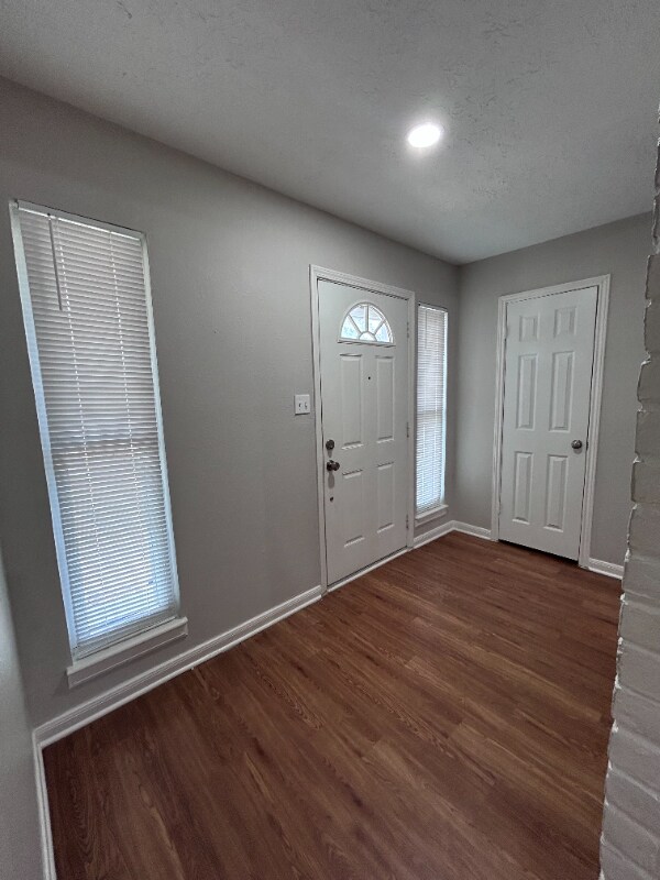 Foto del edificio - 29502 Raestone St