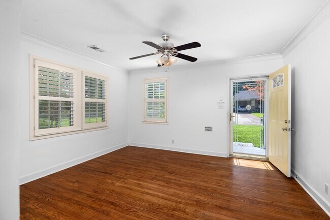 Building Photo - 95 Marne St