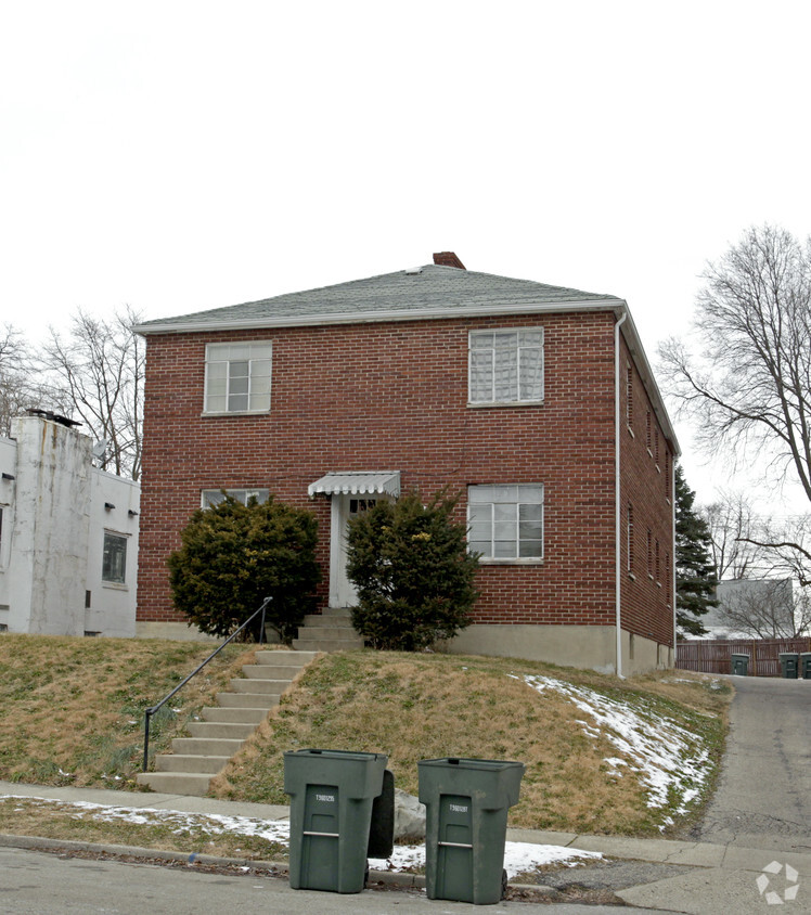 Building Photo - 411 Ryburn Ave