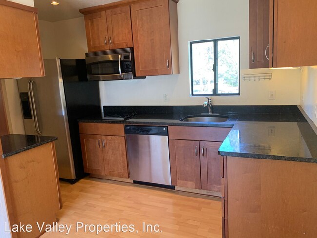 Building Photo - 2 br, 2 bath House - 555 Tahoe Keys Blvd #8