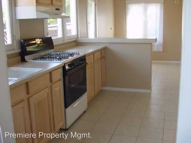 Foto del edificio - 2 br, 1 bath House - 529 South Broadway