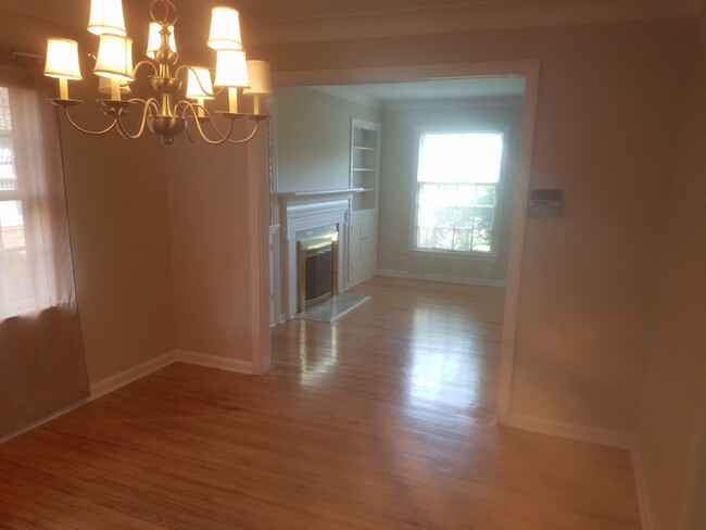 Building Photo - 3697 Silsby Rd