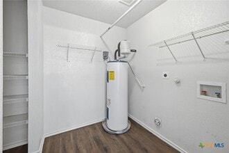Building Photo - 461 Wind Gust