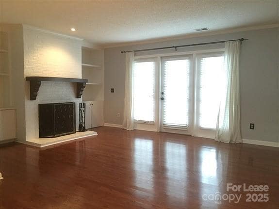 Building Photo - 8216 Legare Ct