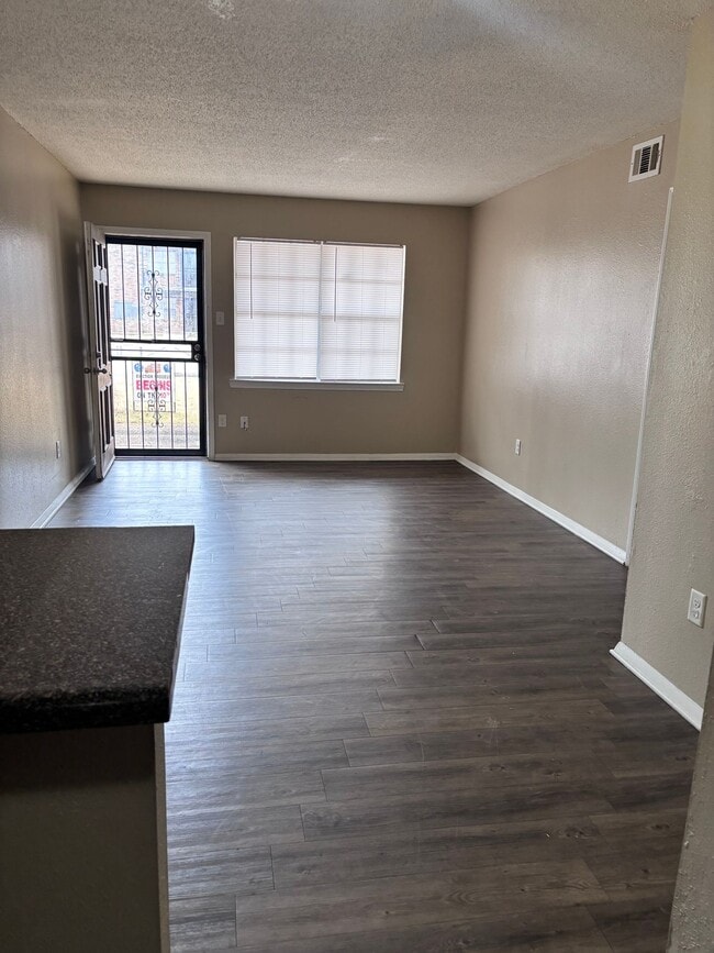 Building Photo - The Summereast Apartments